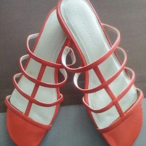 Easy Step Sandals, New in Original Box. Wedge Heel, SZ 8.5M, Orange